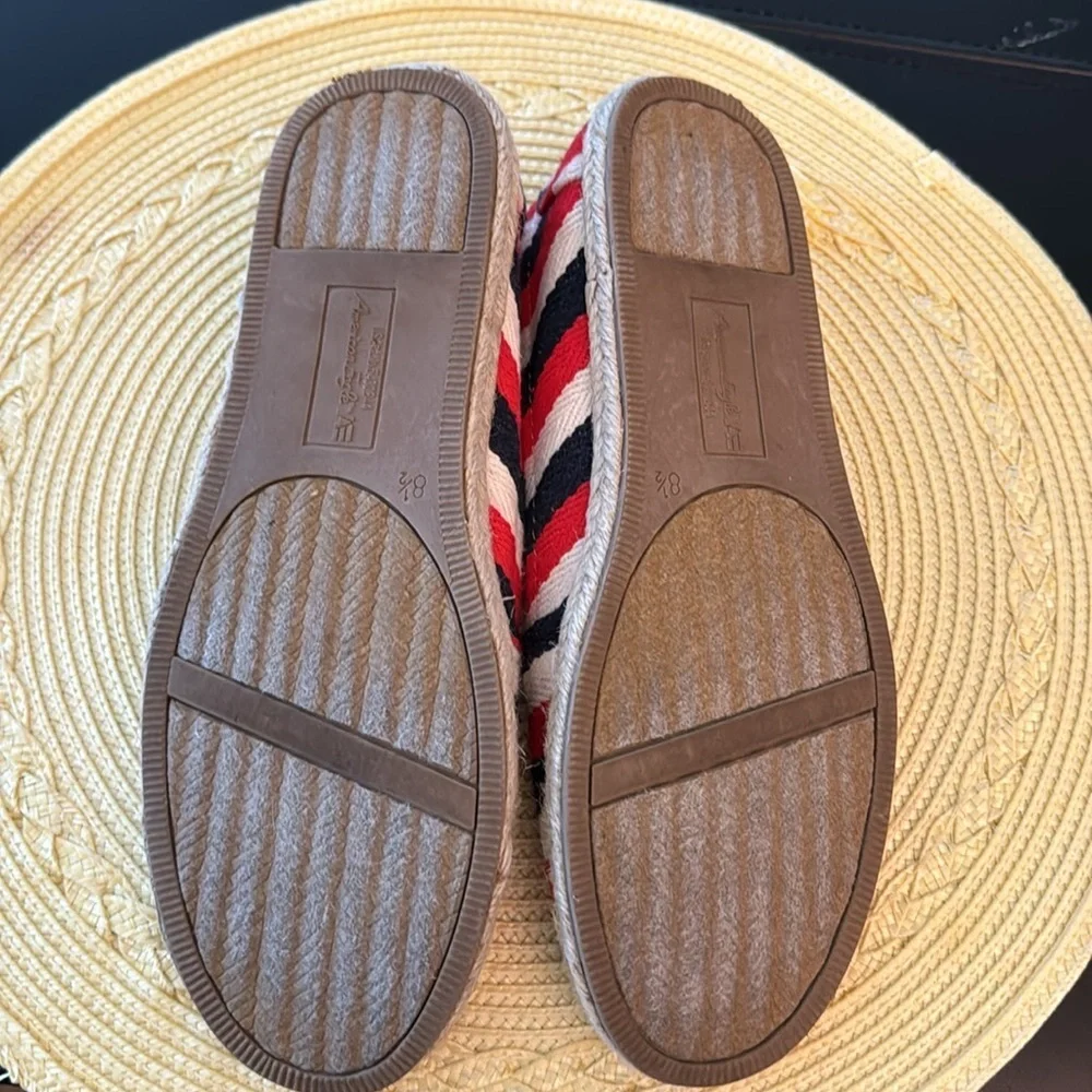 American Eagle Patriotic Striped Slip Ons - Size 8.5 - Picture 6 of 6